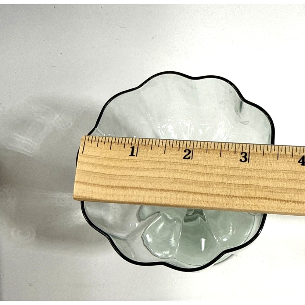 Signature Glassware Scalloped Coupe Glasses light green New The Spring Shop - Picture 7 of 9